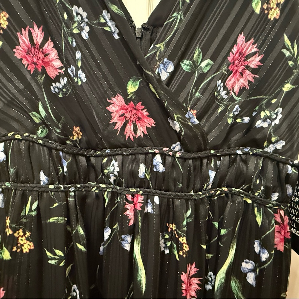 NWT White House Black Market Vibrant Black Floral Dress - Picture 4 of 8